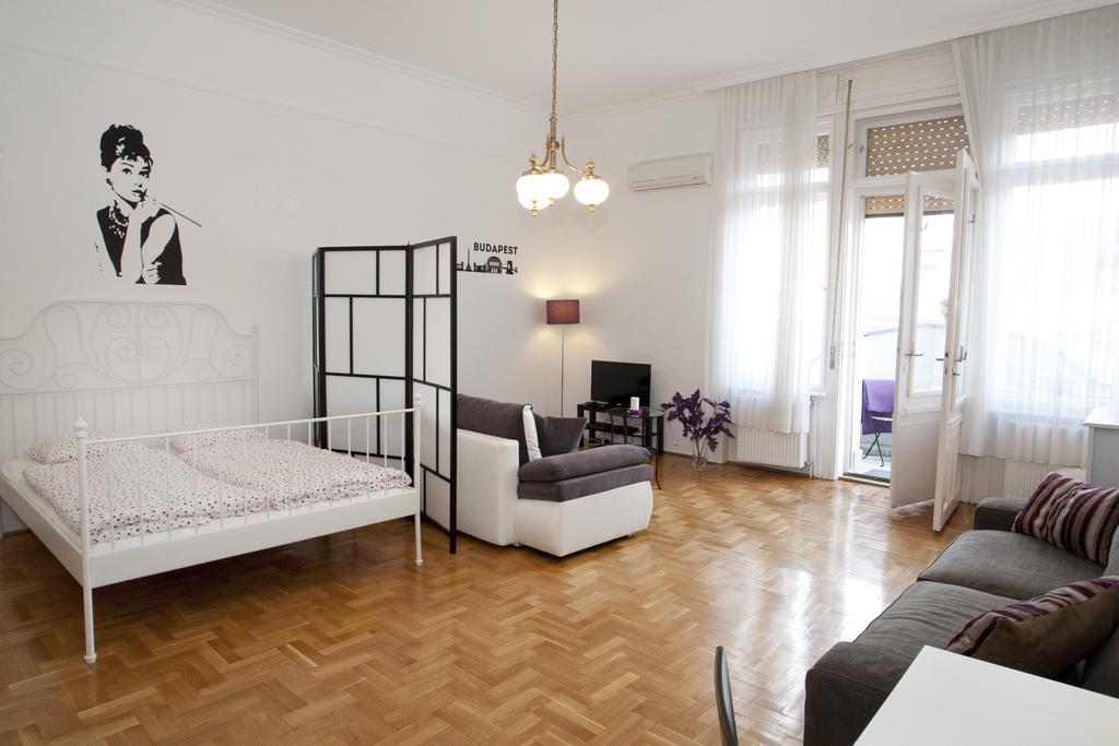 Alice Apartment Budapeşte Oda fotoğraf